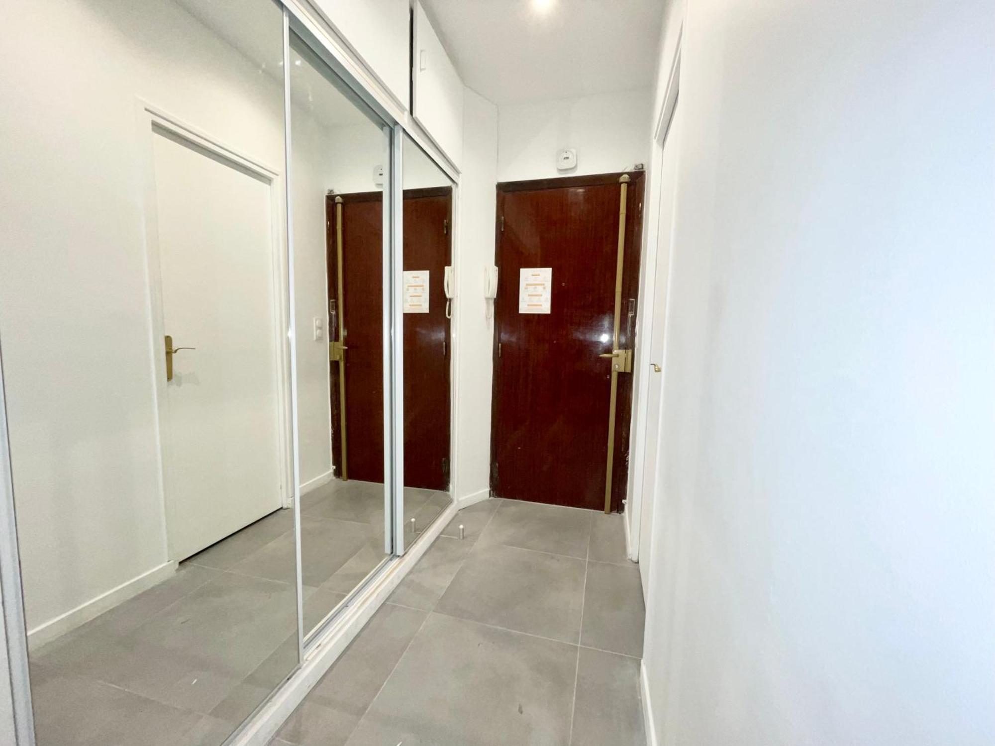 Le Gallia 2 Bedroom Refait A Neuf Center Of Apartment Cannes