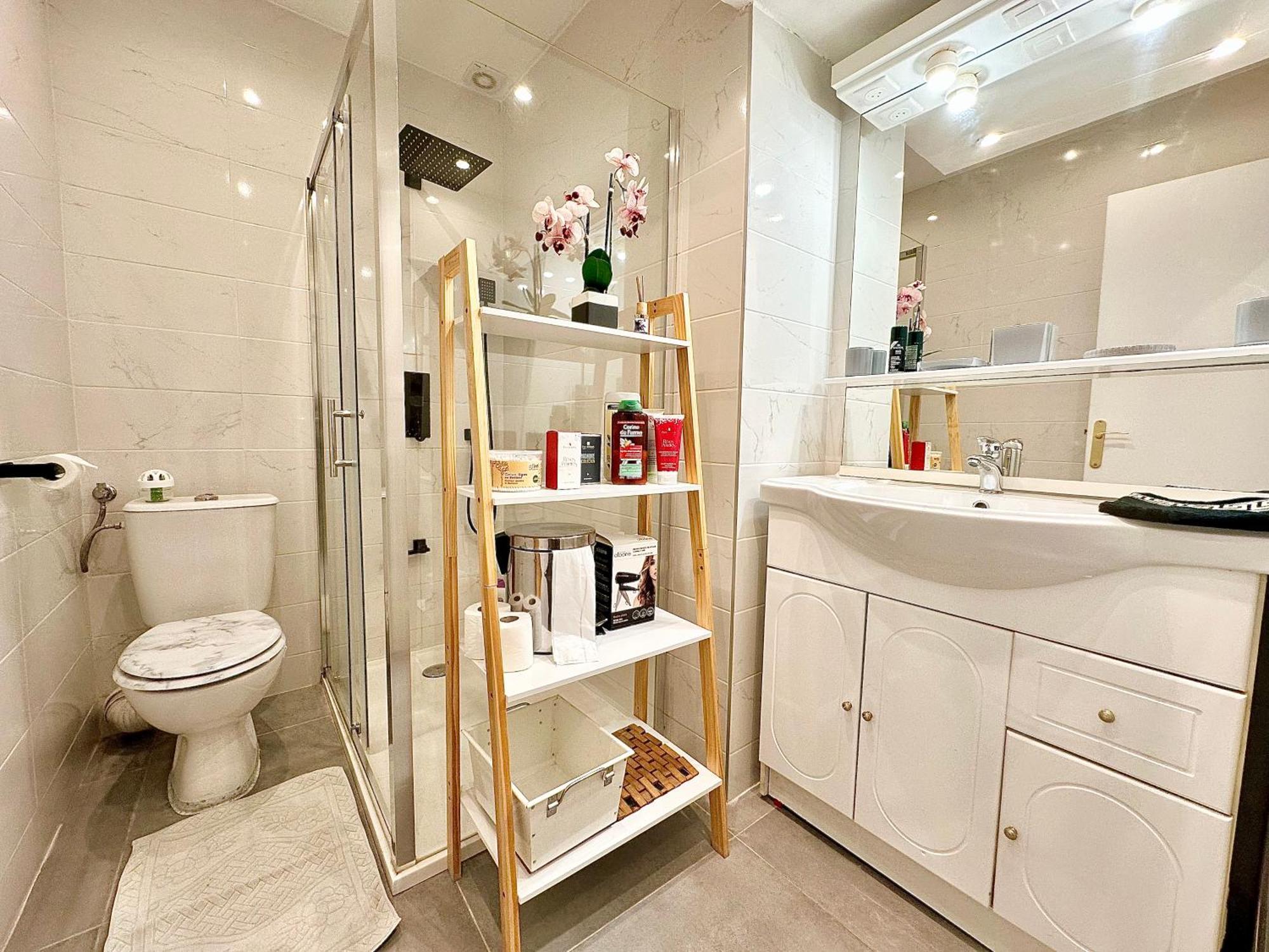 Le Gallia 2 Bedroom Refait A Neuf Center Of Apartment Cannes